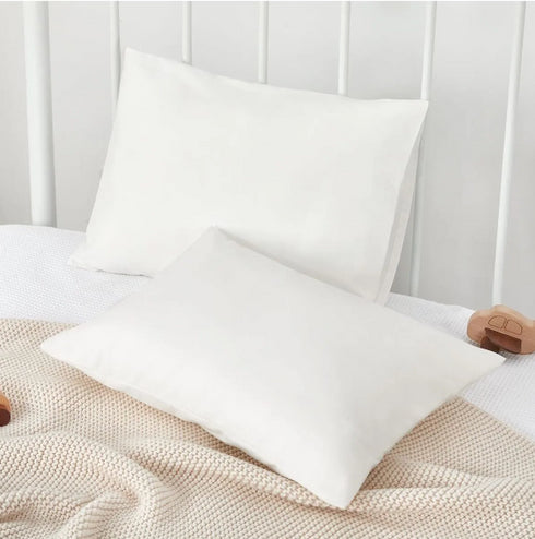 Beyaz Pamuklu Bebek Yastık Kılıfı Seti
