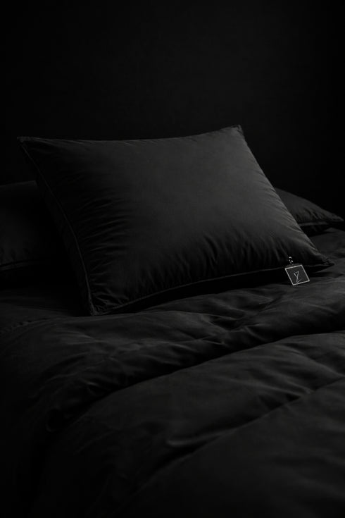 Deepillow Siyah Hipoalerjenik Evo Yastık | Nanogel Destekli | Yıkanabilir | 875 GR | Uyku Yastığı