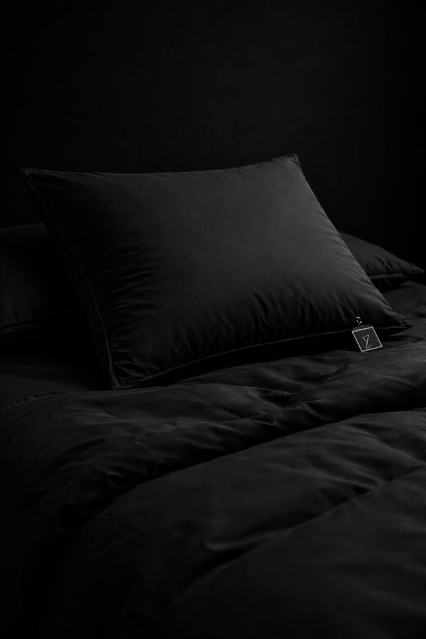 Deepillow Siyah Hipoalerjenik Evo Yastık | Nanogel Destekli | Yıkanabilir | 875 GR | Uyku Yastığı