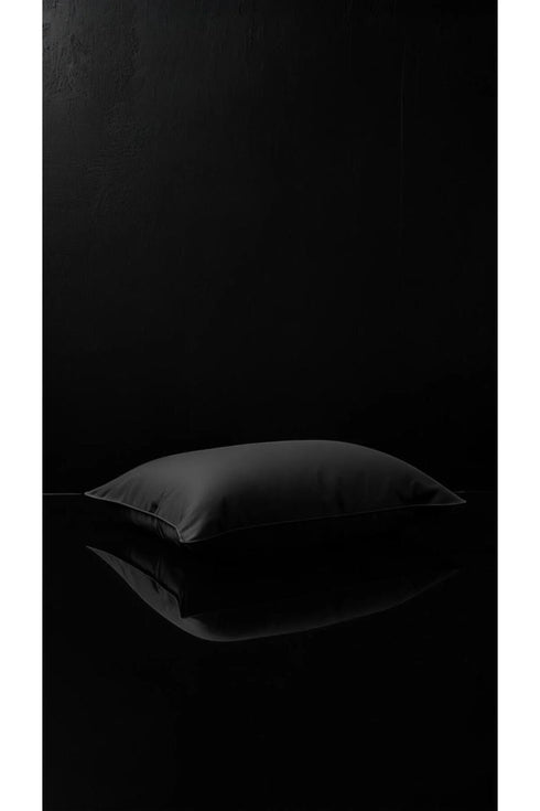 Deep Touch Hipoalerjenik Siyah Uyku Yastığı - Triple Tarama %100 HCS Dolgu - 650 GR - 50x70 CM